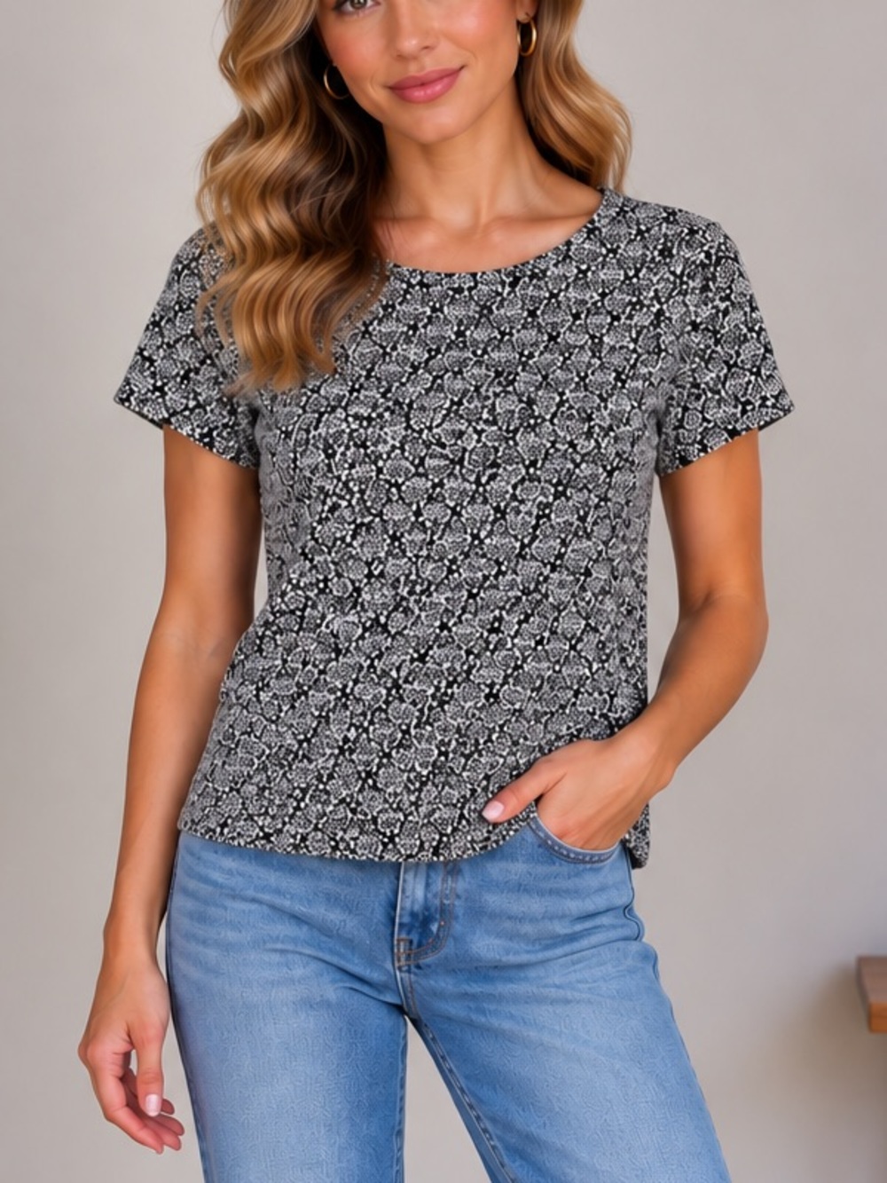Truffles Sweater‎